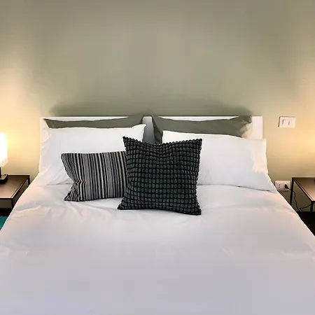 아파트 La Terrazza Dell'ulivo 카라테우리오